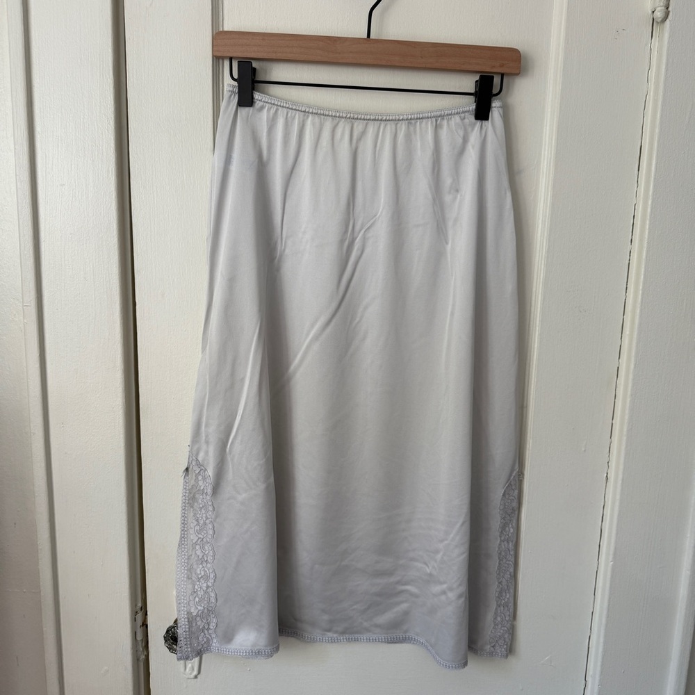 Vintage Sweet Nothings by Maidenform Gray Lace Half Slip Size M (29”)